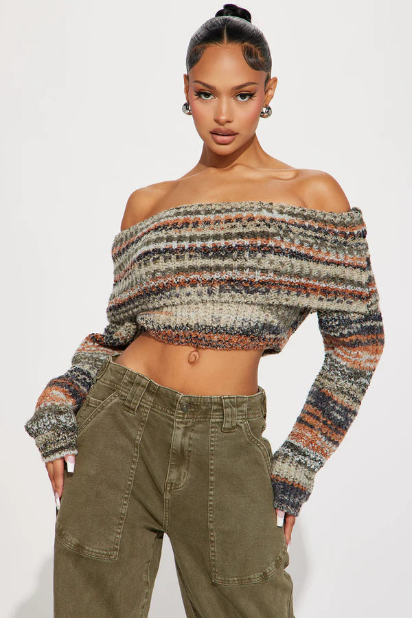 Esra Off Shoulder Sweater