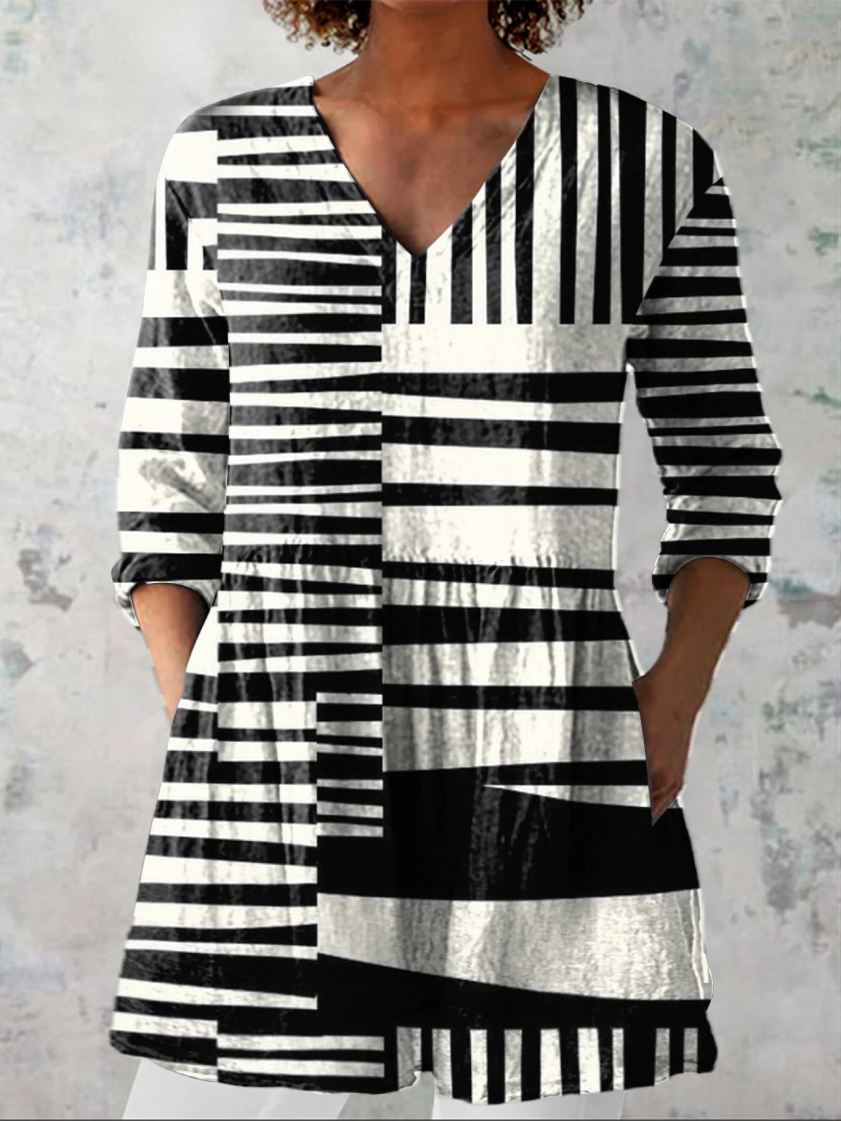 Sabrina | Long Blouse with V-Neck