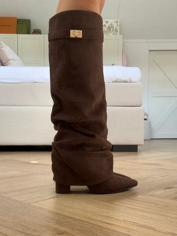 IT Girl Boots With Lock