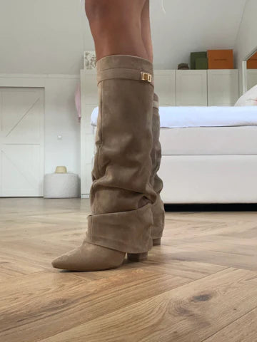 IT Girl Boots With Lock