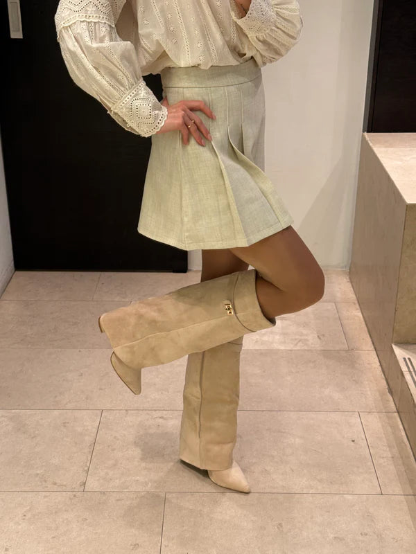 IT Girl Boots With Lock