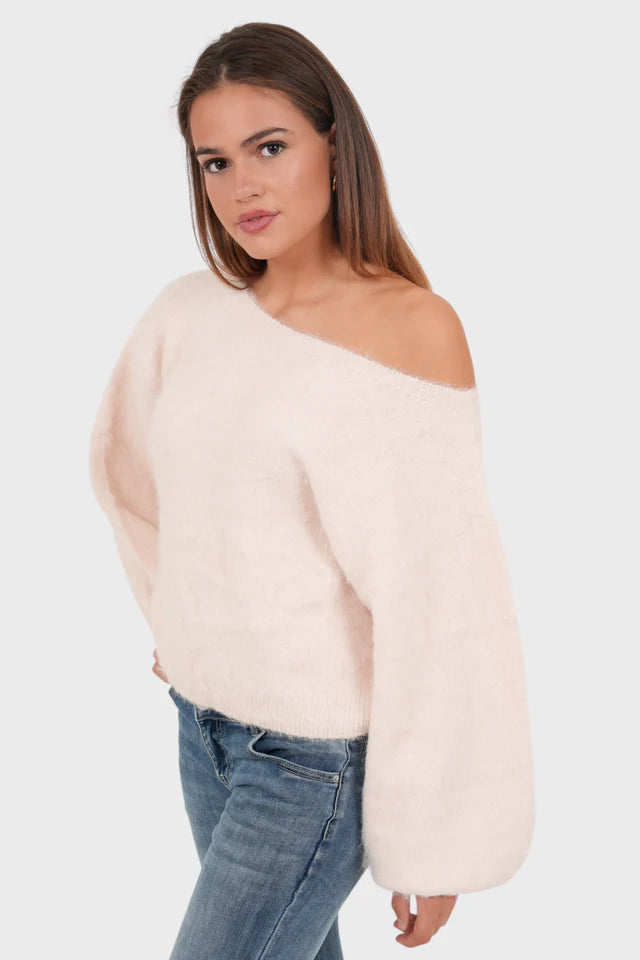 Tamara Off Shoulder Pullover