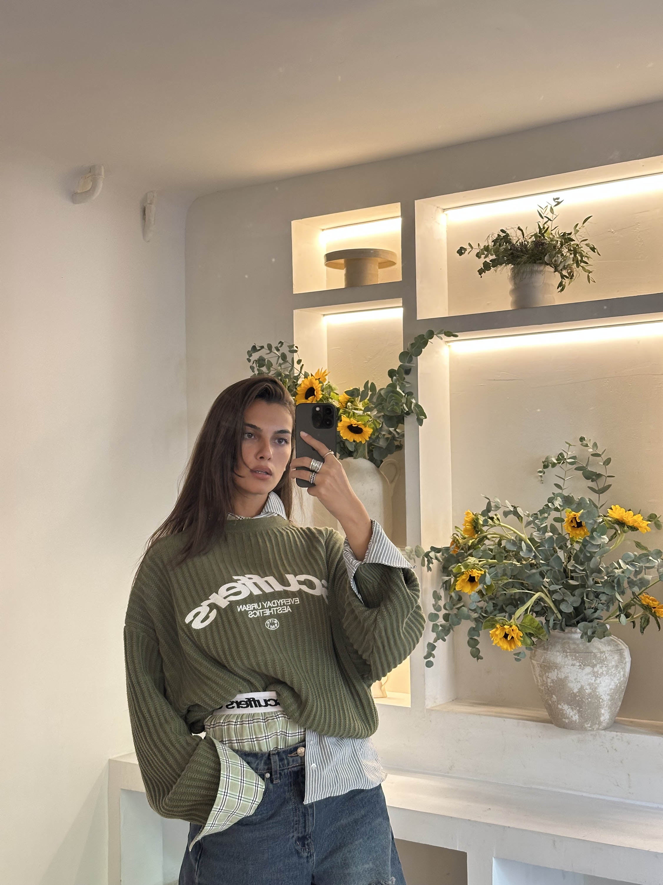 Iconic With Love Jersey Unisex - LOUVELLI