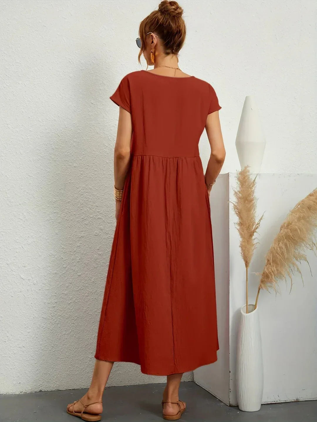 Lydia Elegant Midi Dress
