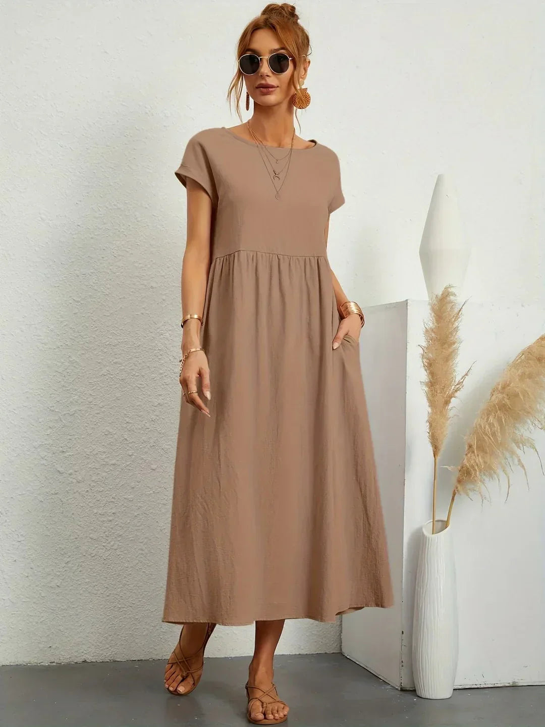 Lydia Elegant Midi Dress