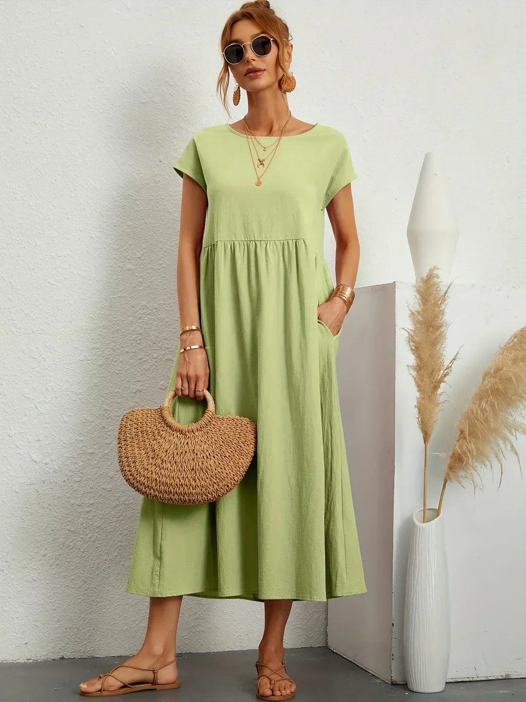 Lydia Elegant Midi Dress