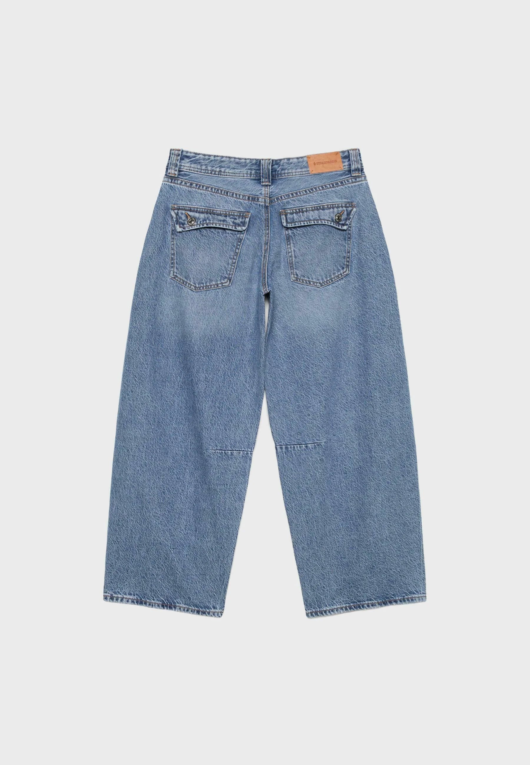 Carly Low Rise Barrel Jeans