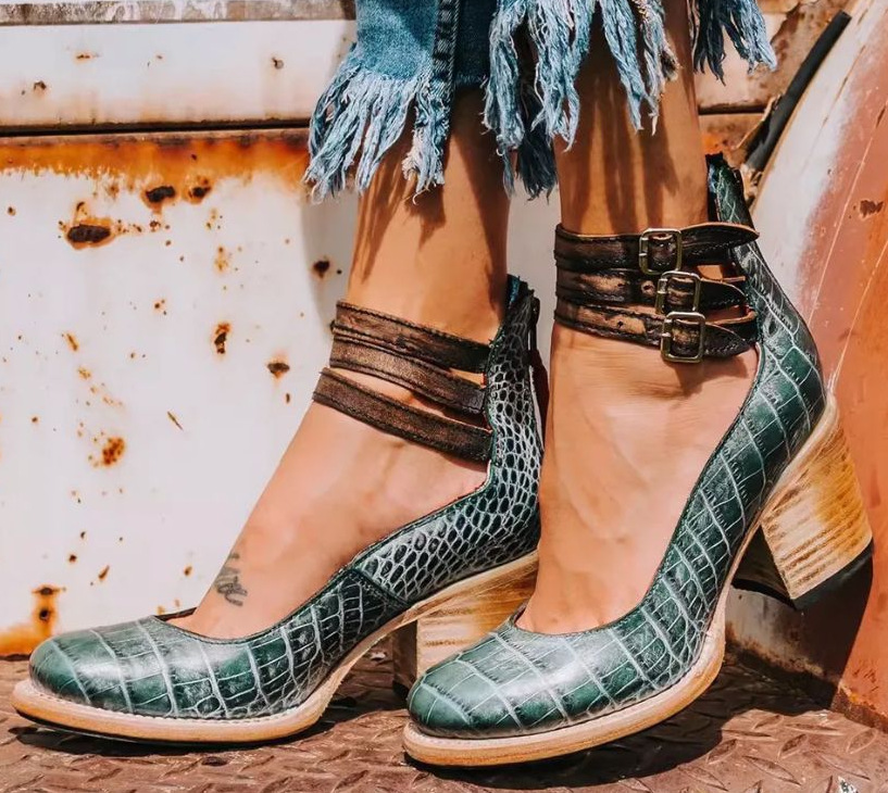 Bennett | Vintage Classic Heels