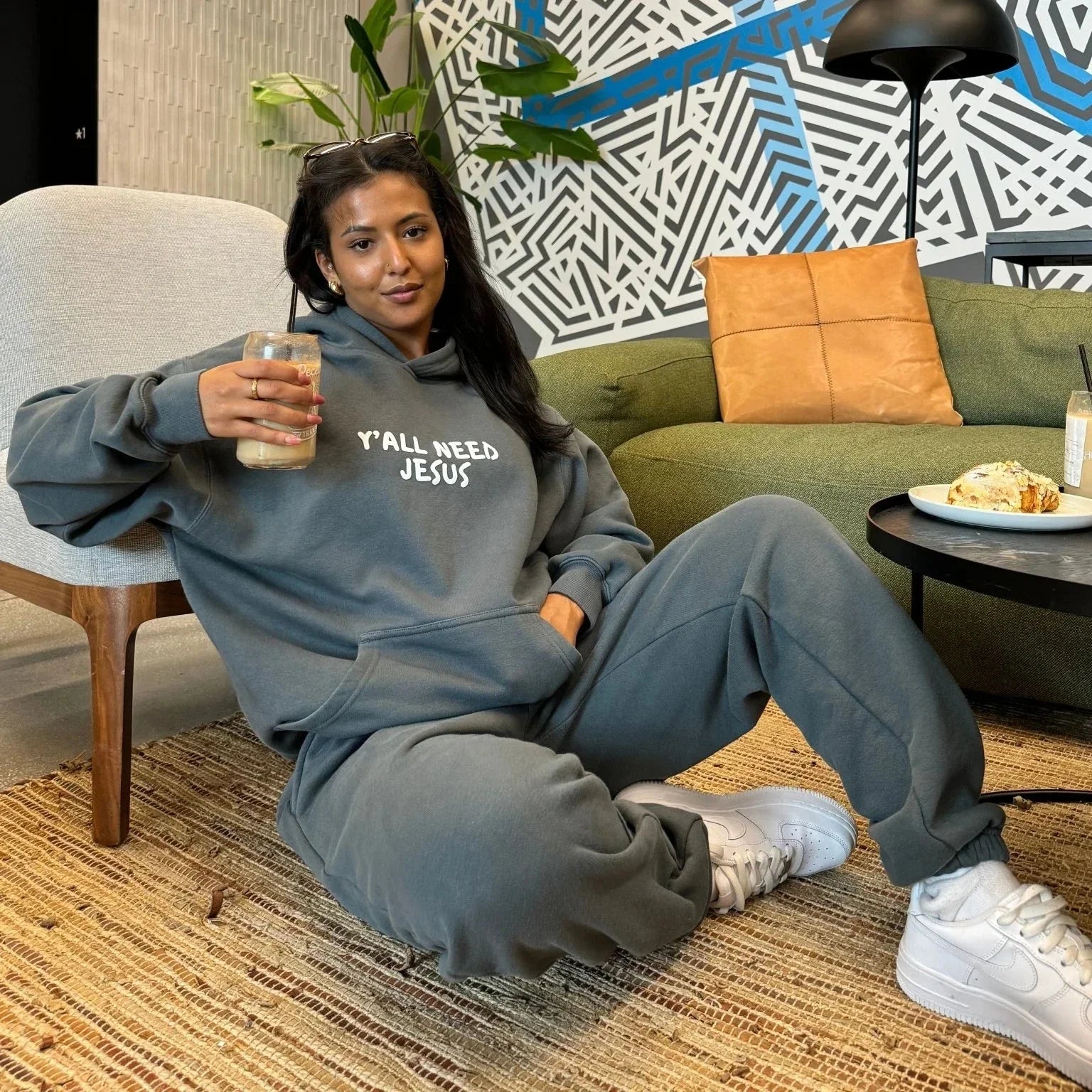 Viral Smile Hoodie - LOUVELLI