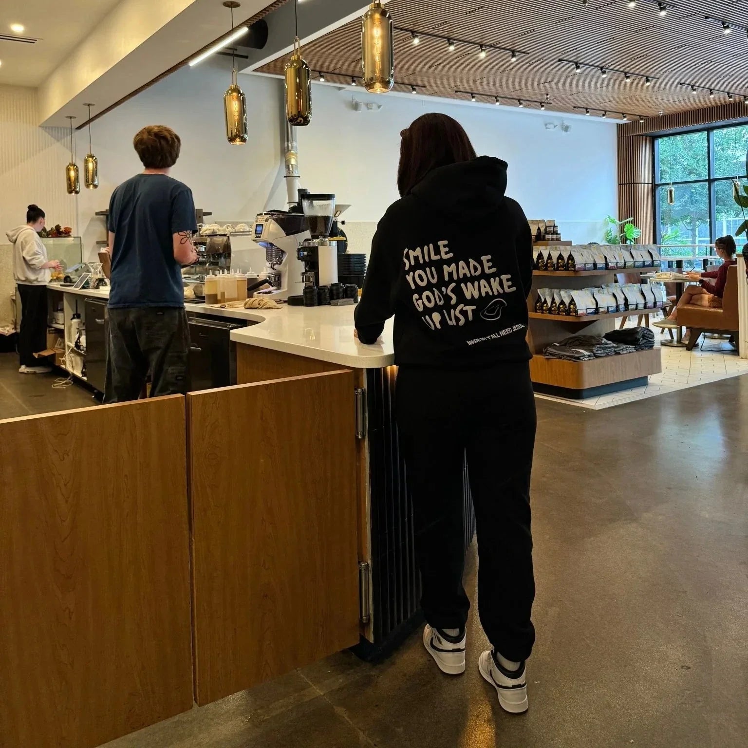 Viral Smile Hoodie - LOUVELLI