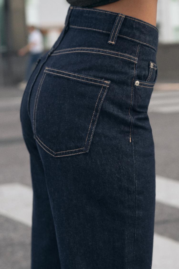 Amber High Waist Mom-Fit Jeans