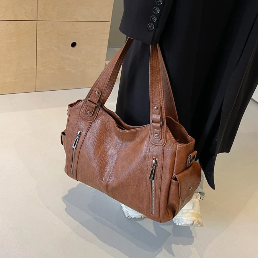 Essential Shoulder Bag LOUVELLI