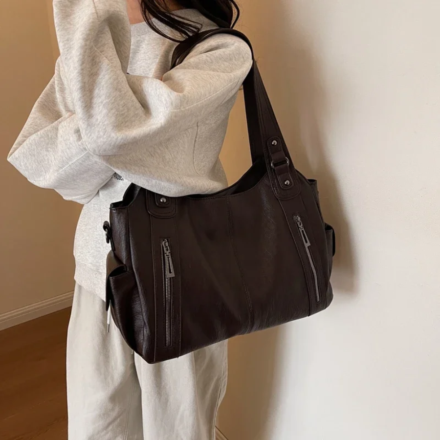 Essential Shoulder Bag LOUVELLI