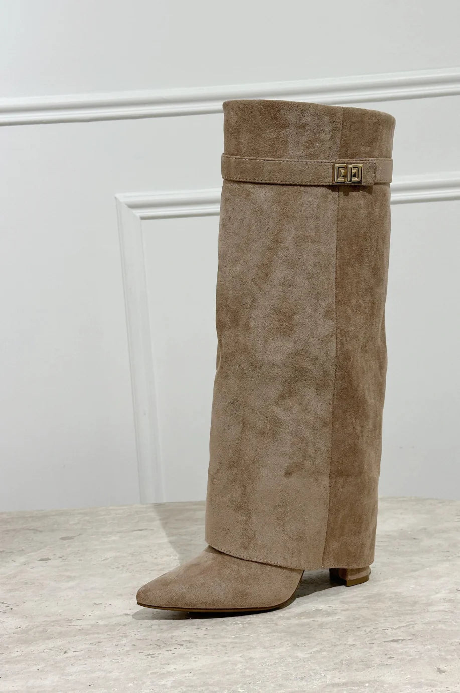 Jora Boots With Lock