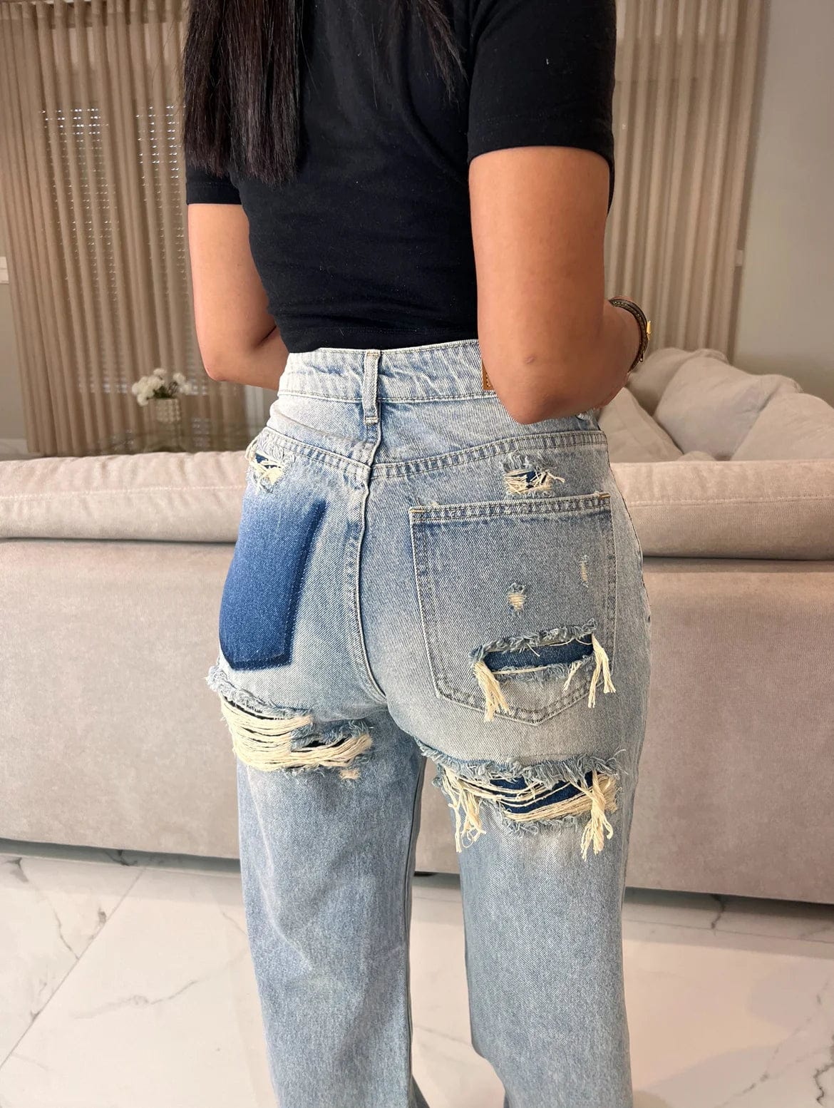 Distressed Jeans - LOUVELLI