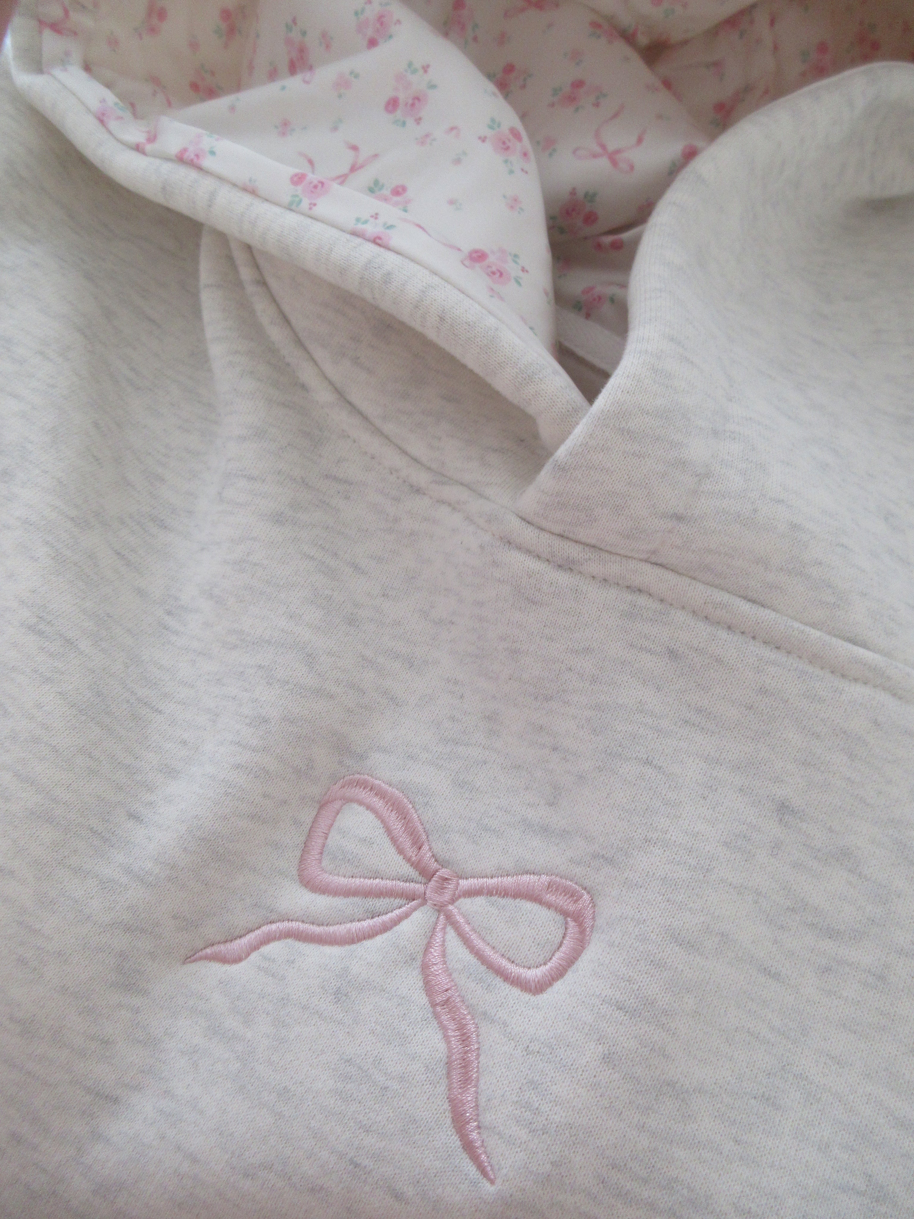 Bow Hoodie - LOUVELLI