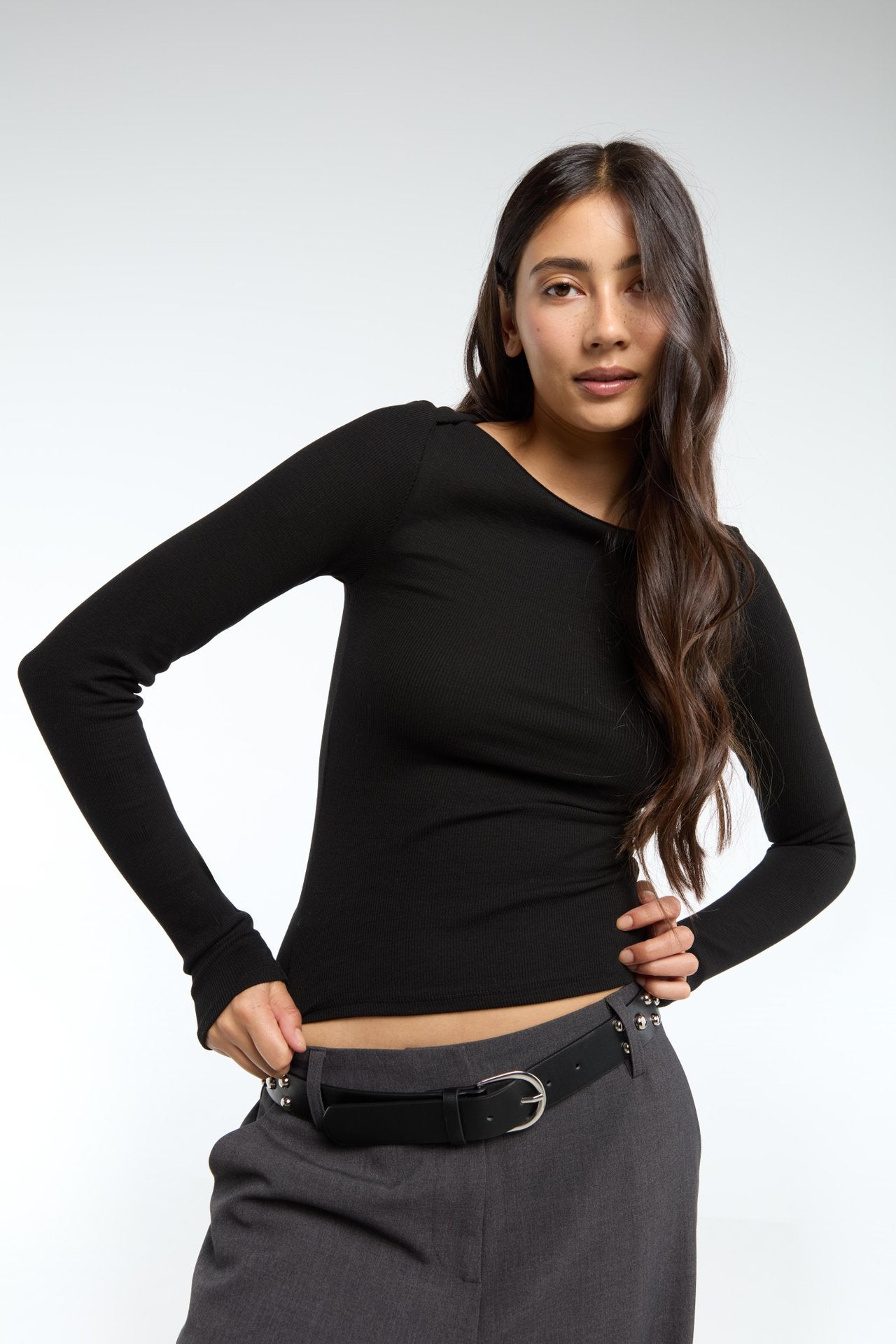 Eline Basic Long Sleeve