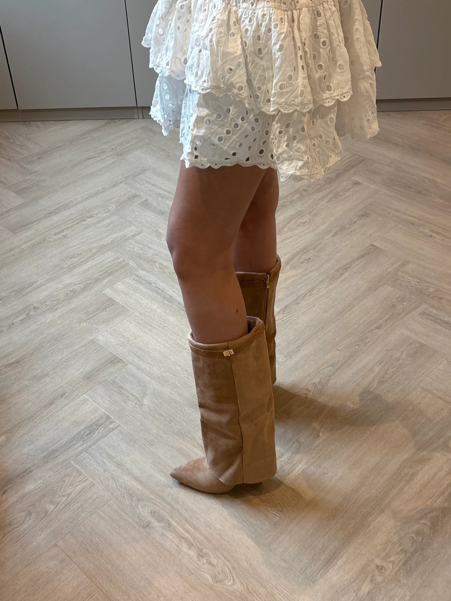 Jora Boots With Lock