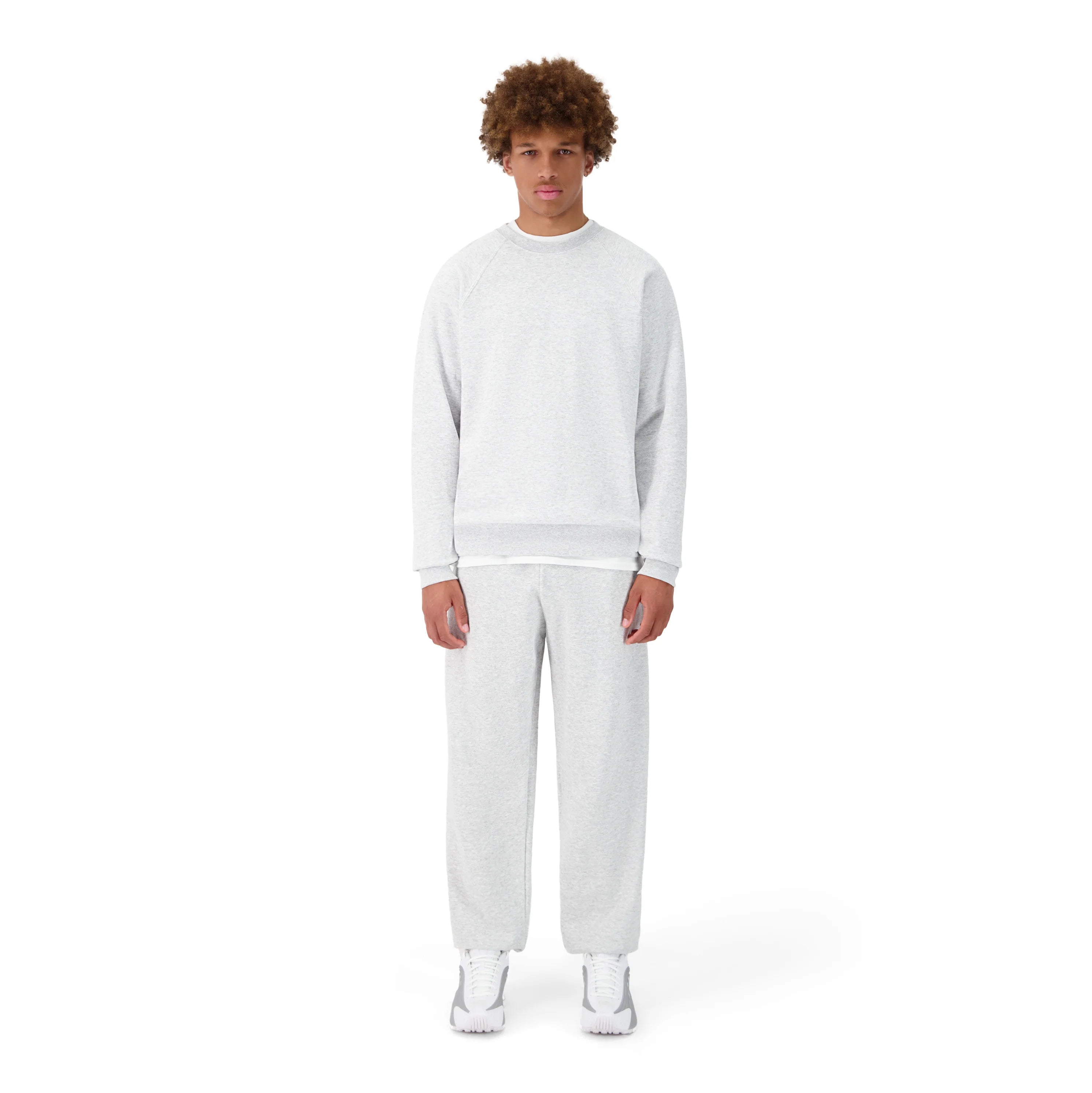 Classic Crewneck + GRATIS Joggingbroek Unisex
