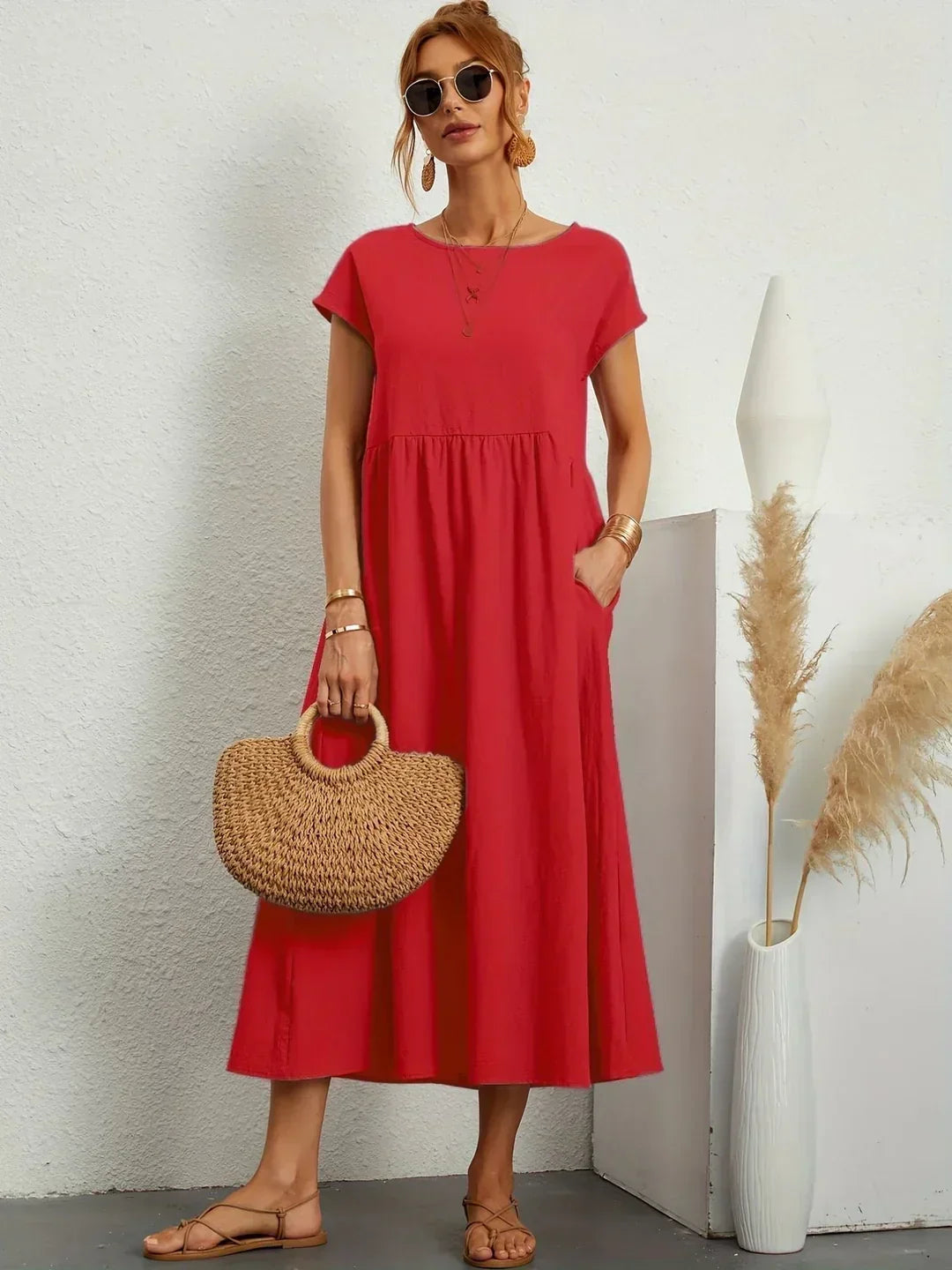 Lydia Elegant Midi Dress