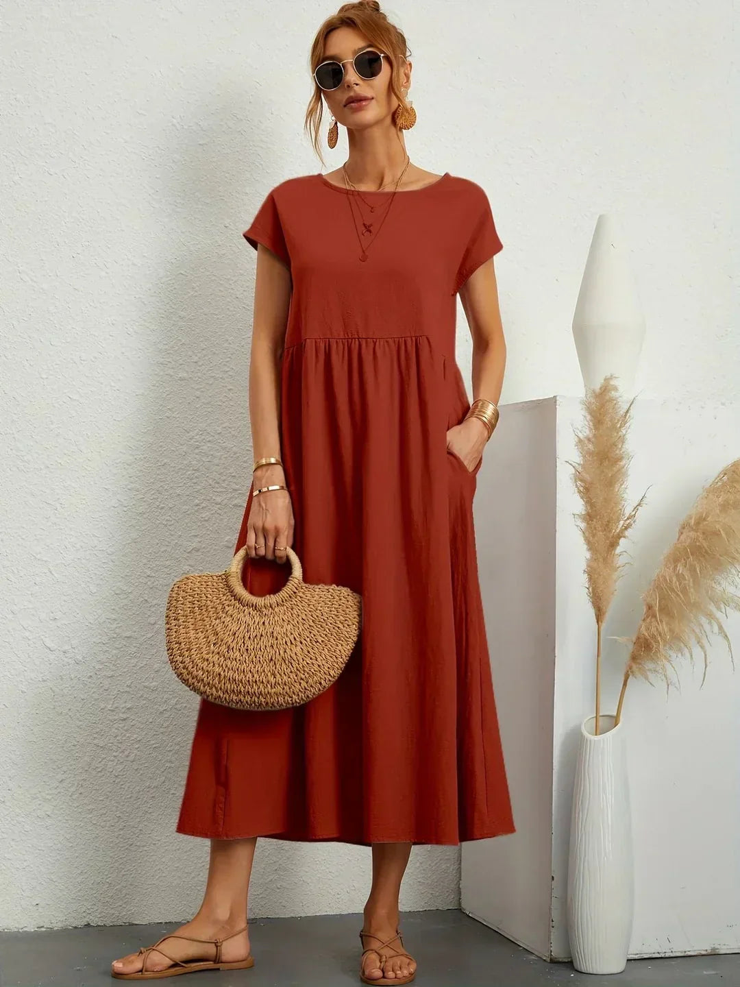 Lydia Elegant Midi Dress