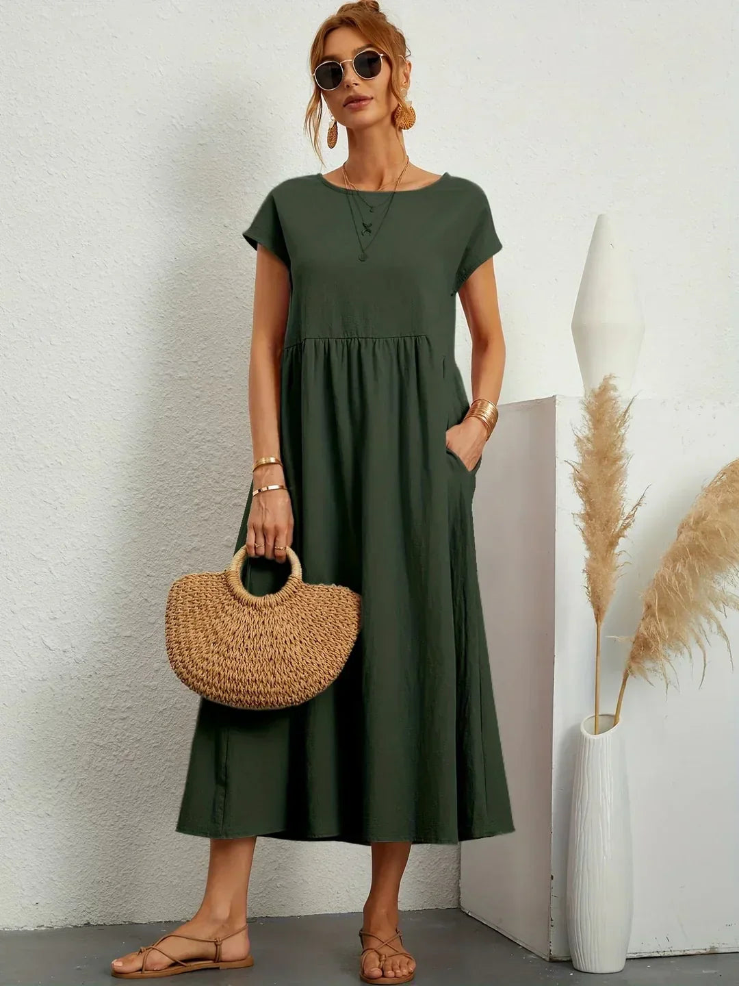 Lydia Elegant Midi Dress