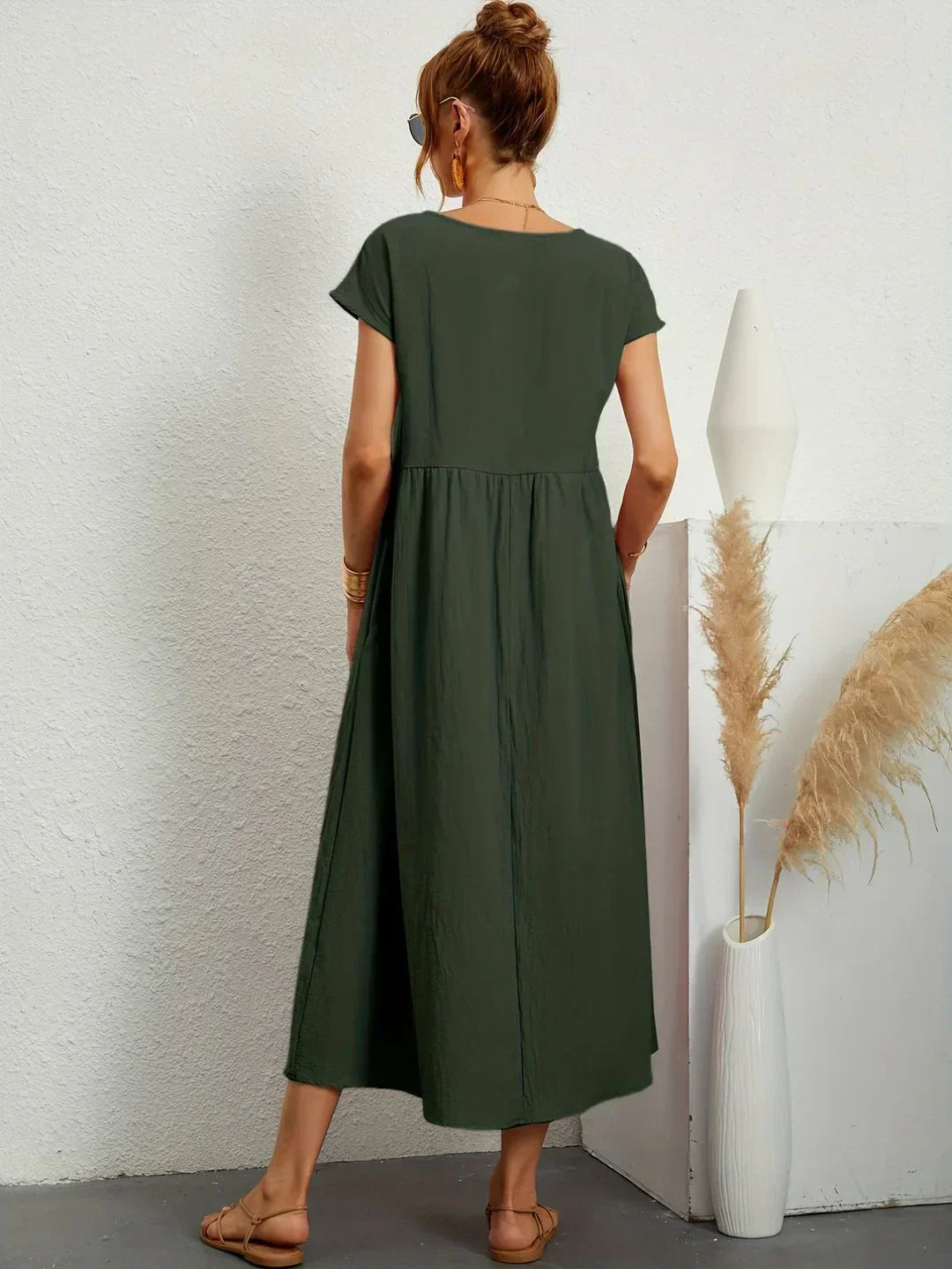 Lydia Elegant Midi Dress