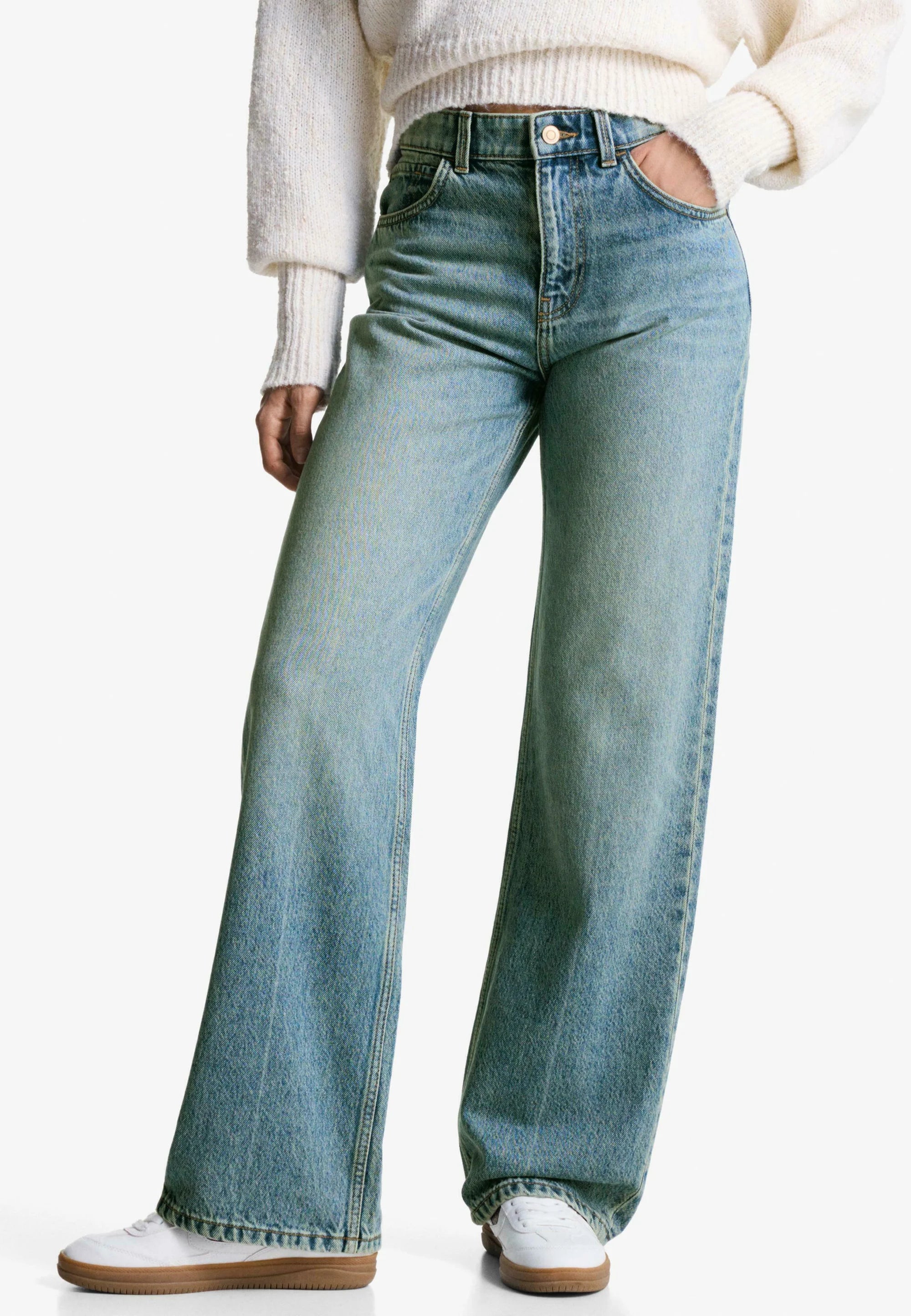 Laura Wide Straight Leg Jeans