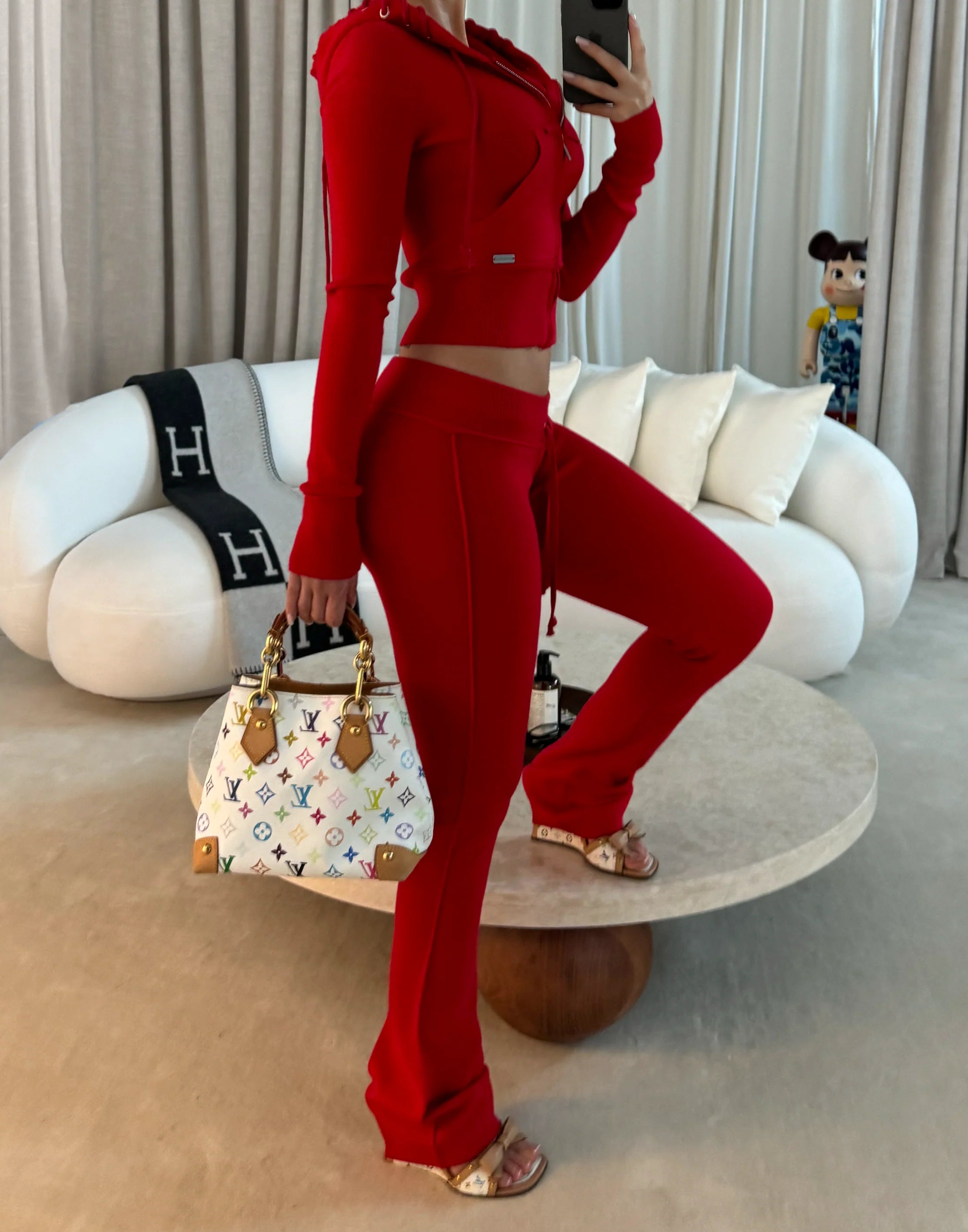 Inka Zipped Hoodie + Free Sweatpants