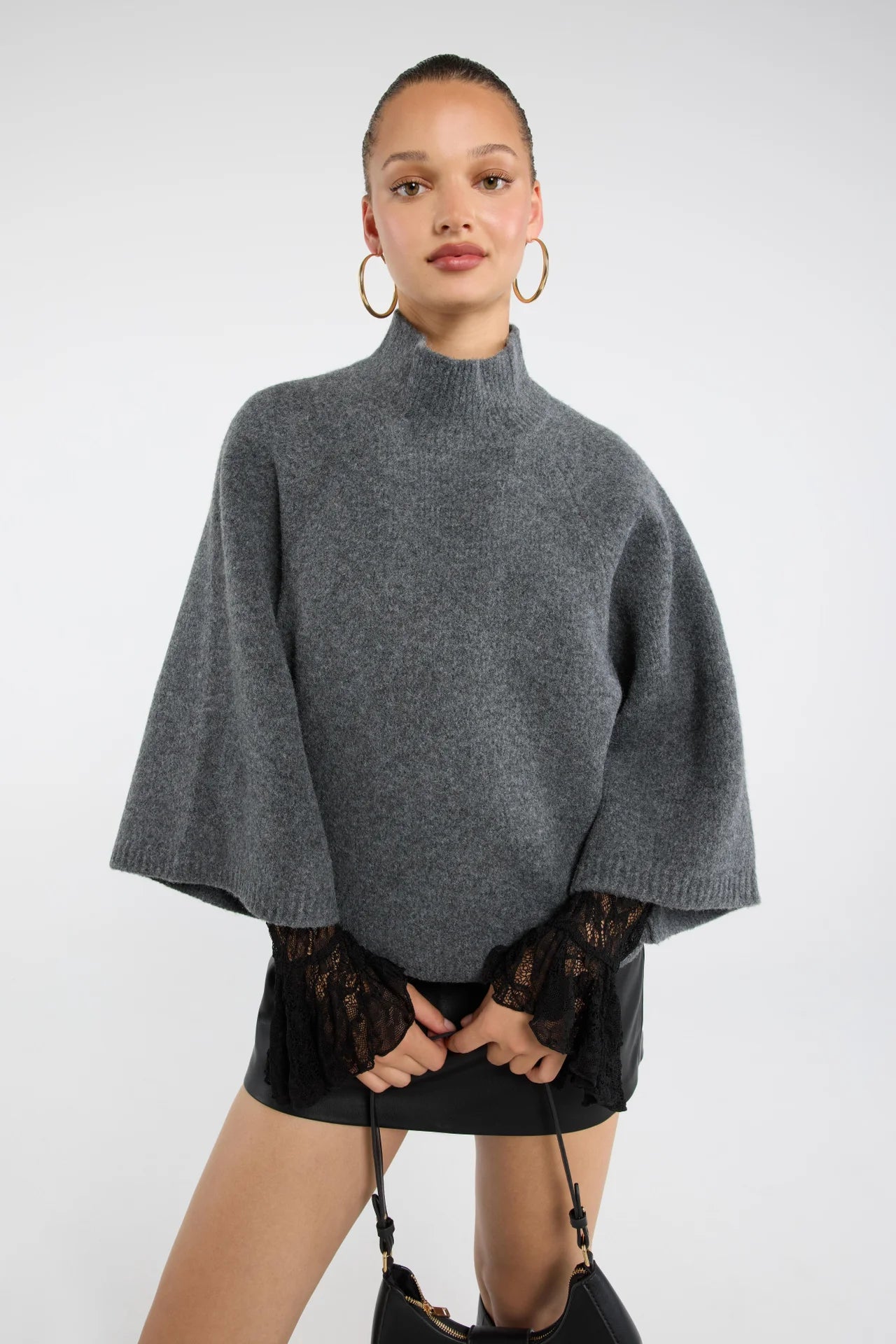 Tia Raglan Sleeve Pullover